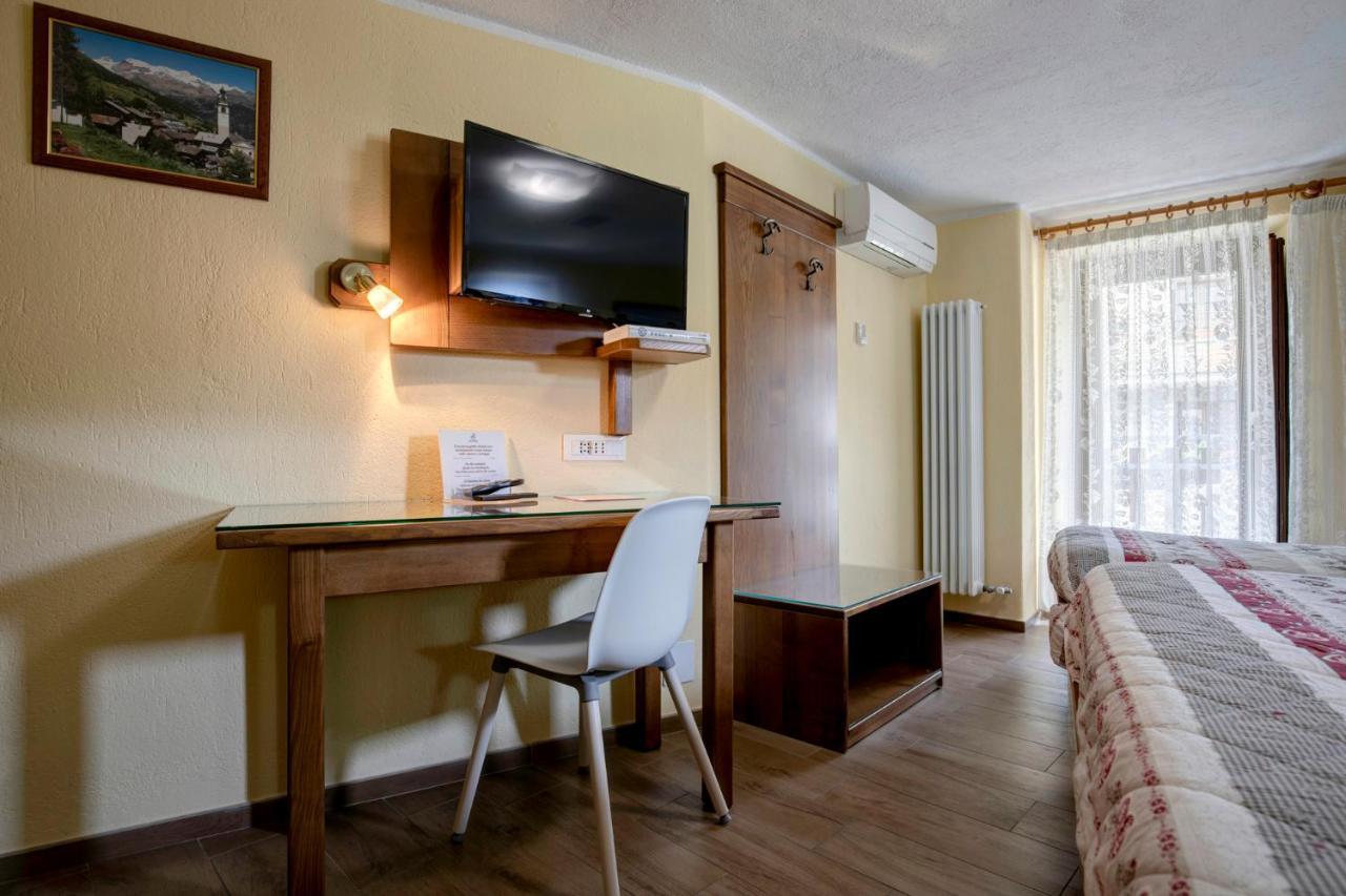 Hotel Cecchin Аоста Экстерьер фото