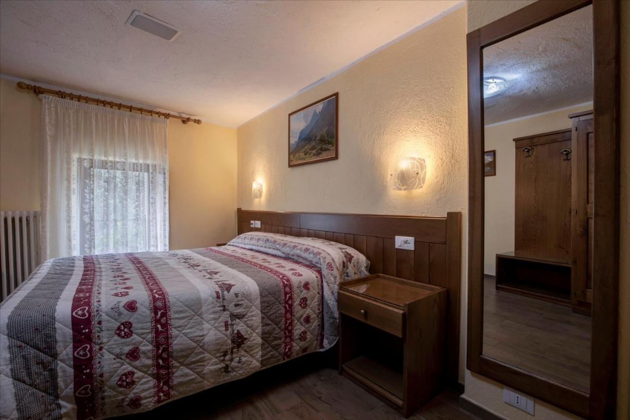 Hotel Cecchin Аоста Экстерьер фото