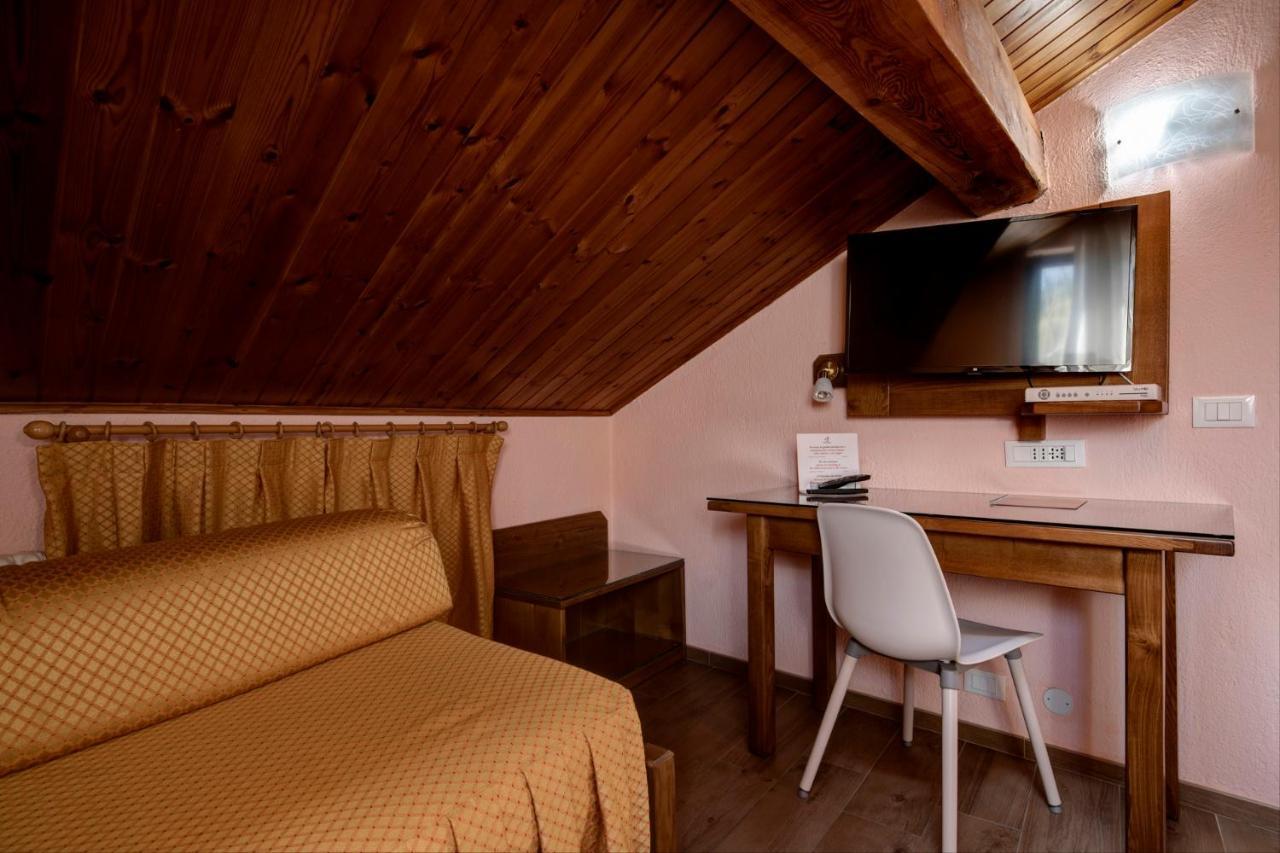 Hotel Cecchin Аоста Экстерьер фото