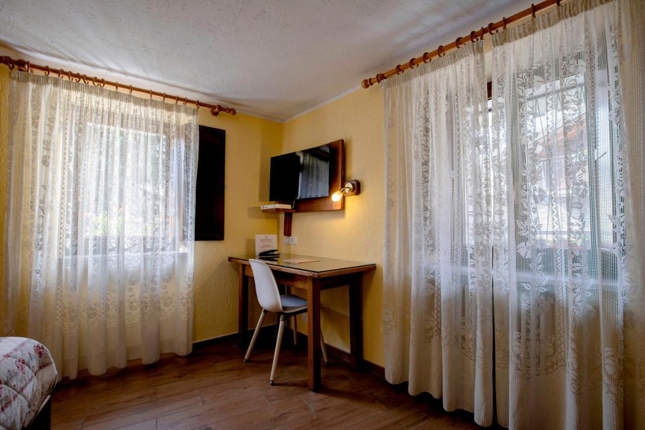 Hotel Cecchin Аоста Экстерьер фото