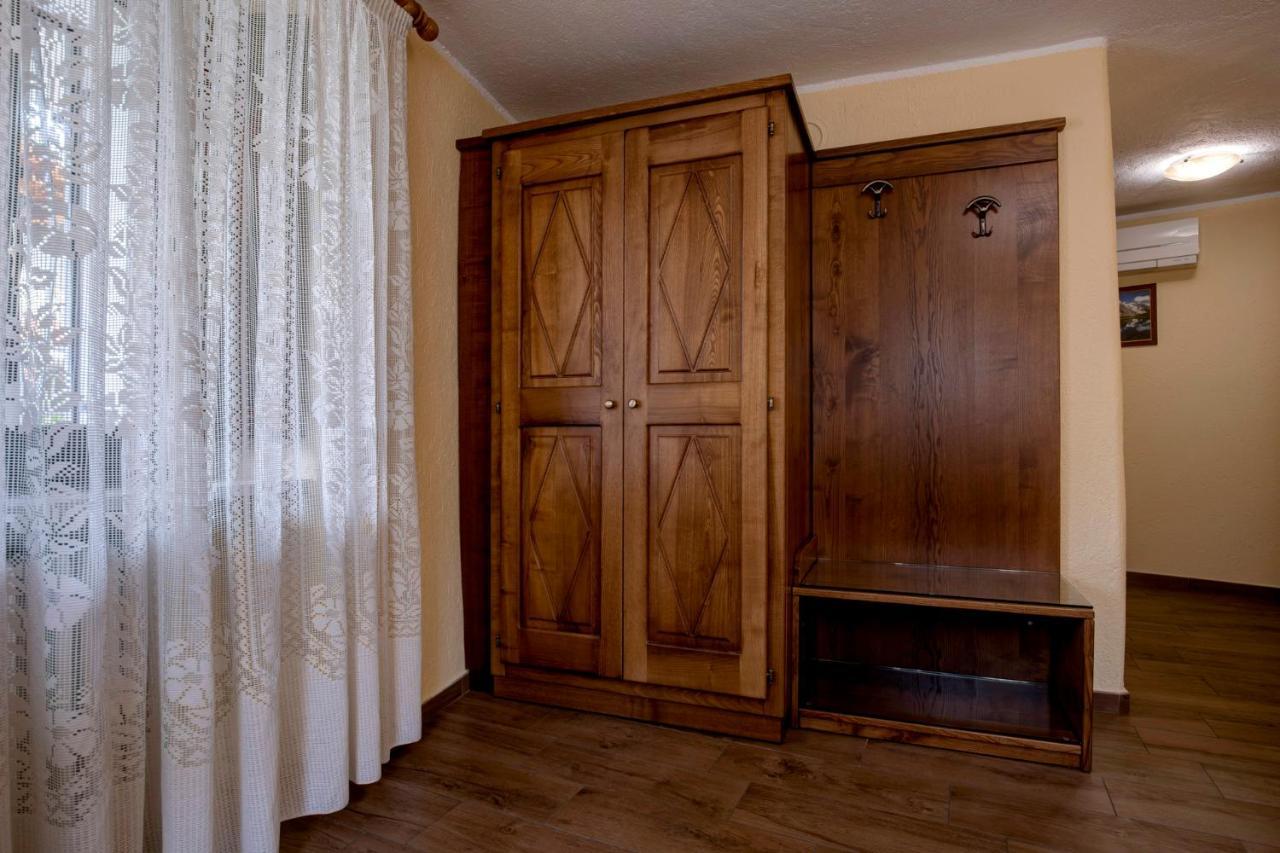 Hotel Cecchin Аоста Экстерьер фото