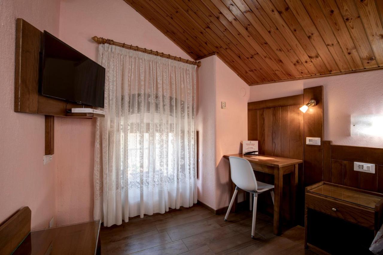 Hotel Cecchin Аоста Экстерьер фото